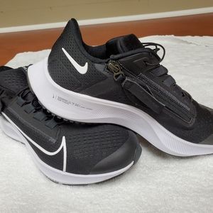 NWOT Nike Air Zoom Pegasus 38 Flyease Shoes